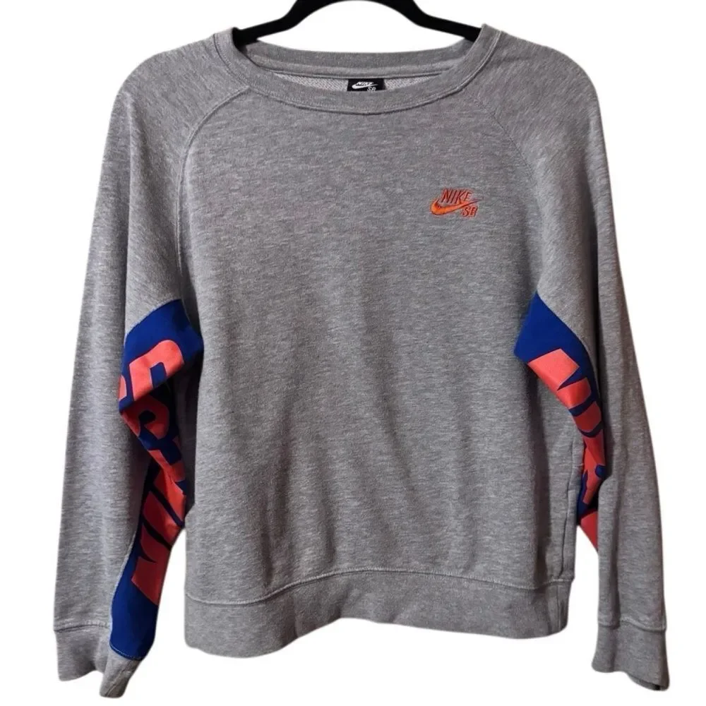 Nike SB – Kids Heather Gray Pullover Sweatshirt, Size Women’s M / Boys Large